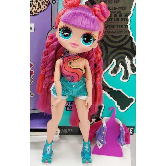 Roller Chick L.O.L. Surprise! O.M.G. Doll MGA Entertainment with accessories - Picture 3 of 10